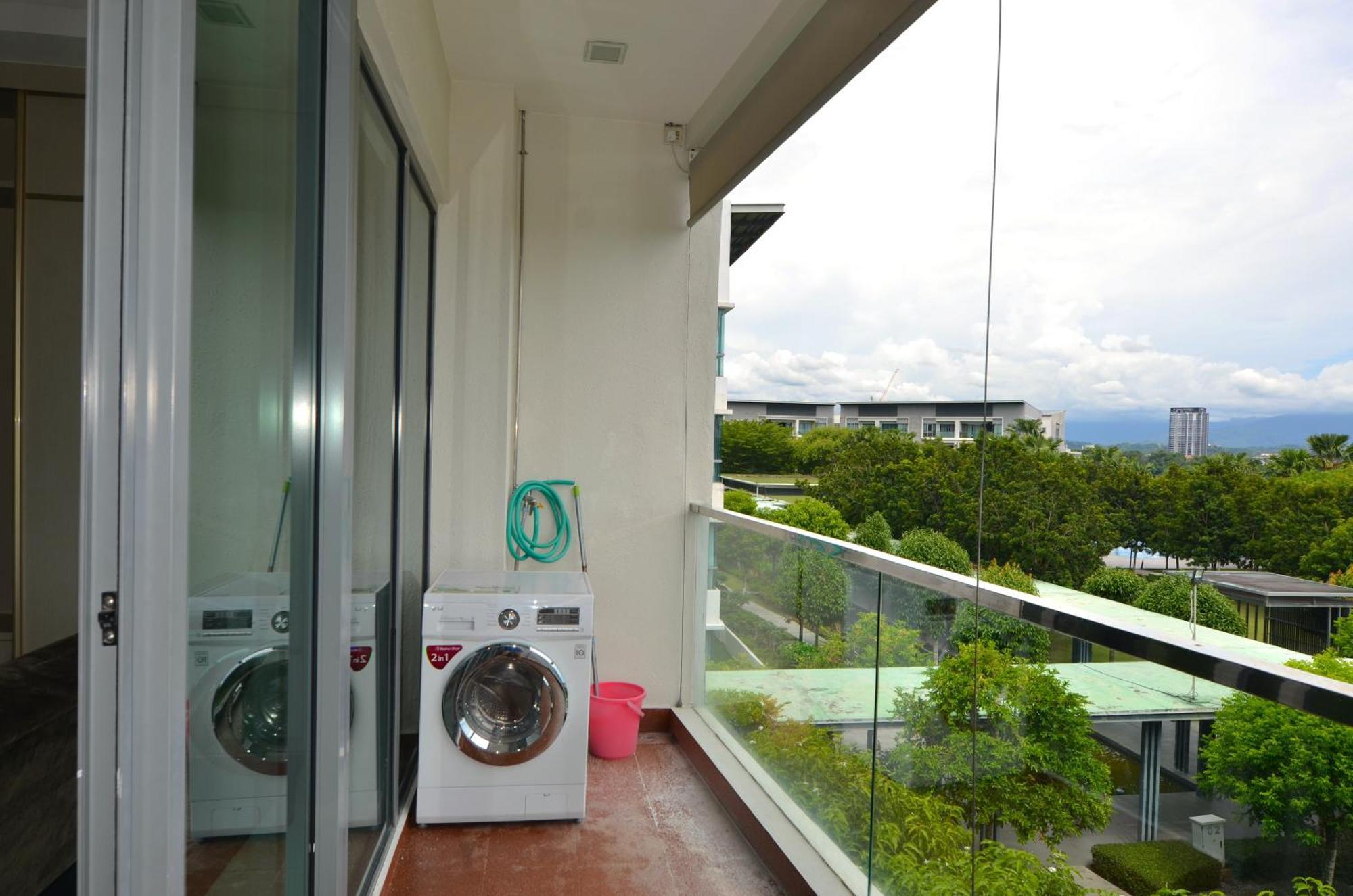 The Loft Residences Homestay @ Block C Imago Mall Kk Central Kota Kinabalu Eksteriør bilde